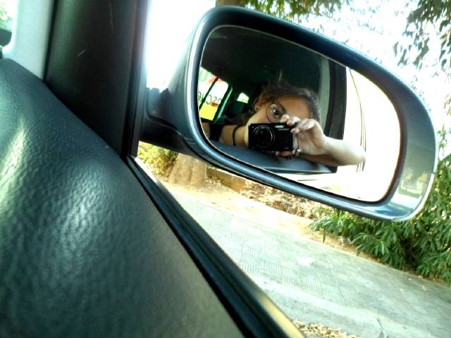 Rocío Ruiz retrovisor reflejo