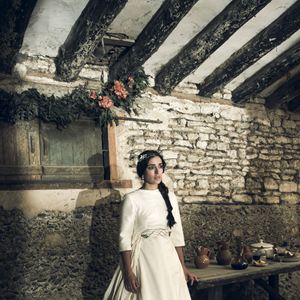 481294.jpg-c_300_300_x-f_jpg-q_x-xxyxx