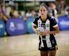 «REINA», ELENA VALDIVIA